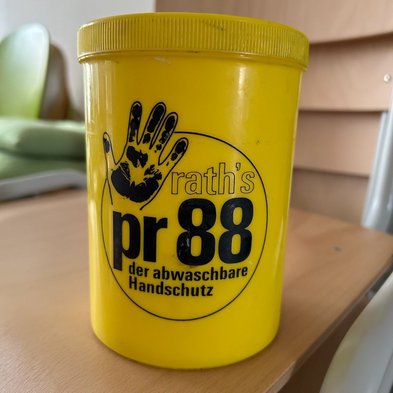 Wie ein unsichtbarer Handschuh, die Schutzcreme, Foto: Grüne HVL