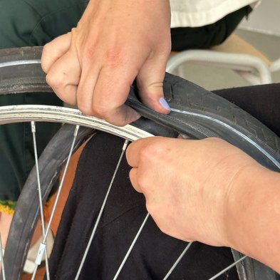 Zusammenbau Schlauch, Mantel und Ventil, Foto: Grüne HVL