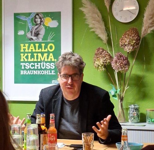 Und dann beim Beantworten der vielen Fragen der Anwesenden