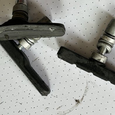 Abgenutzte Bremsbeläge, Foto: Grüne HVL