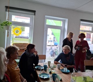 Erste Treffen der grünen Frauen im Havelland, Frühstück im Grünen Büro