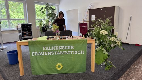 Ursula Nonnemacher kurz vor dem Beginn des Frauenstammtischs